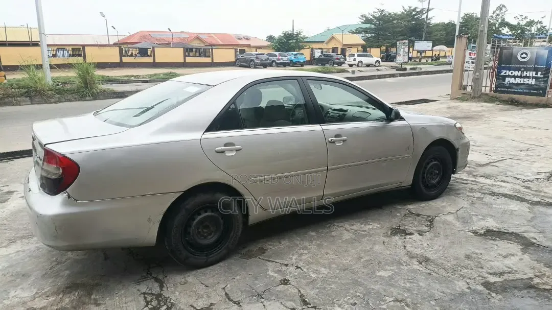 Toyota Camry 2003 Silver