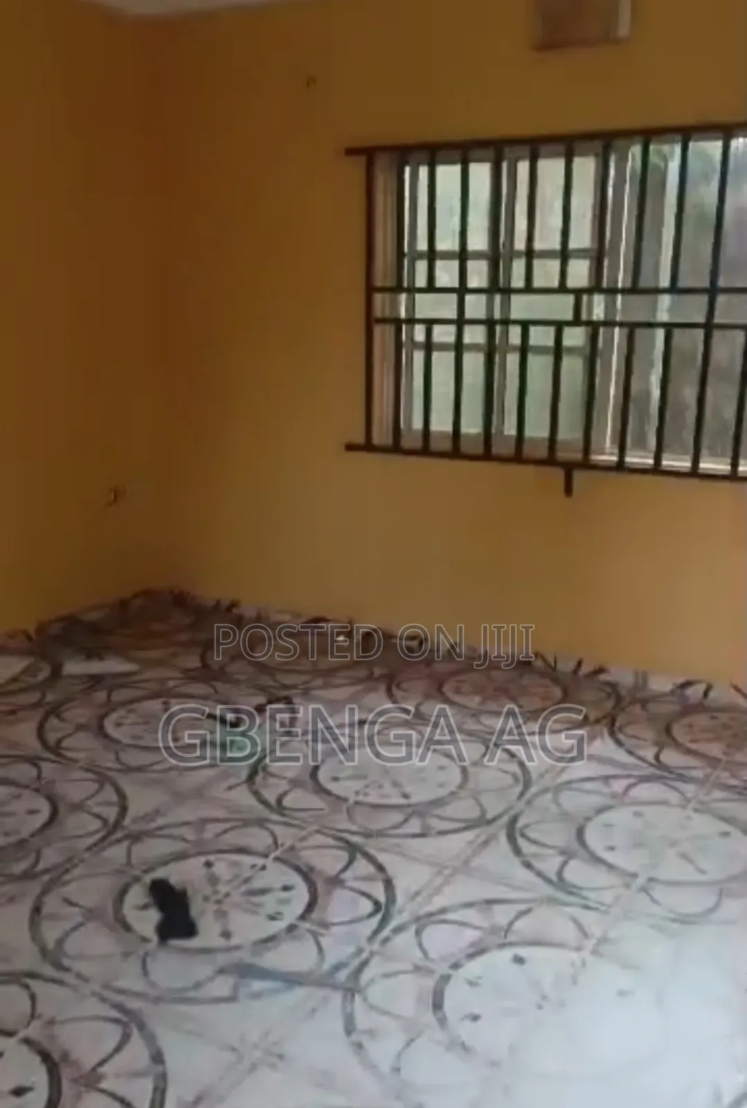 Functioning 14 Rooms Hotel to Let at Command Meiran Lagos