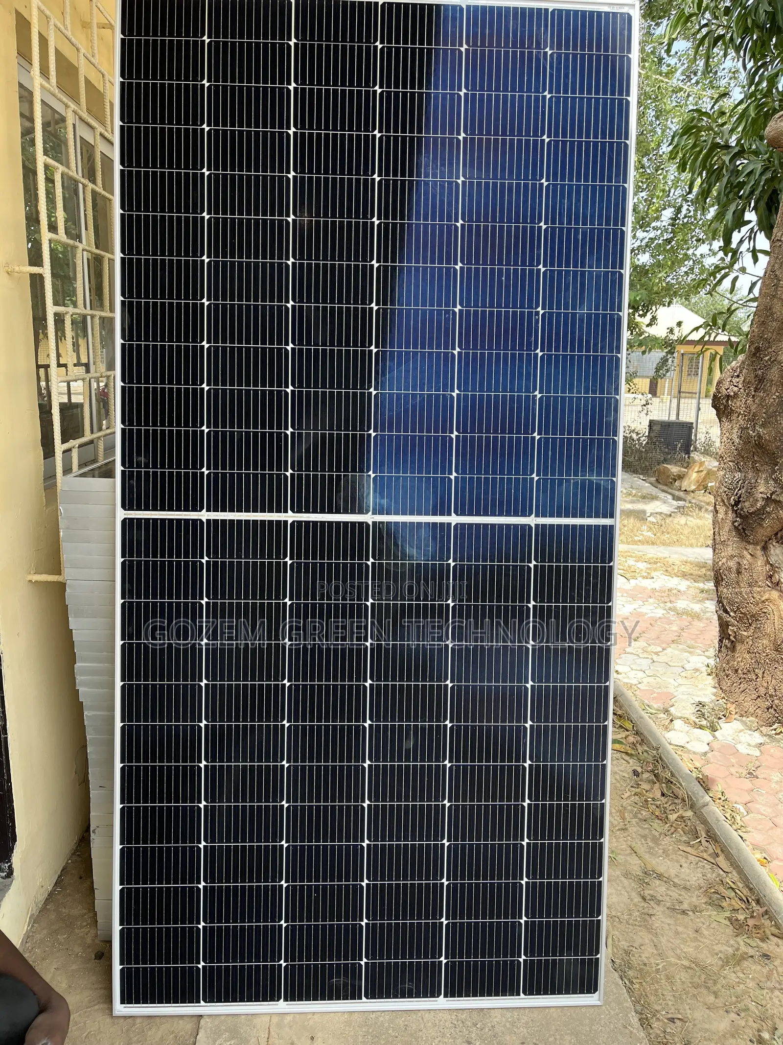 590W Solar Panel