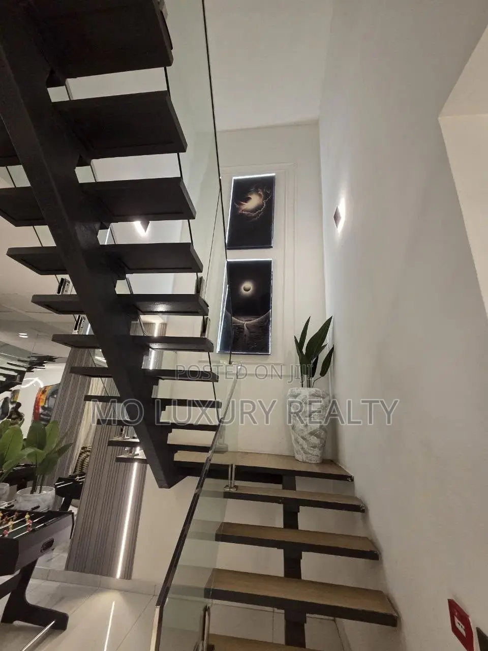 2bdrm Maisonette in Lekki Phase 1 for rent