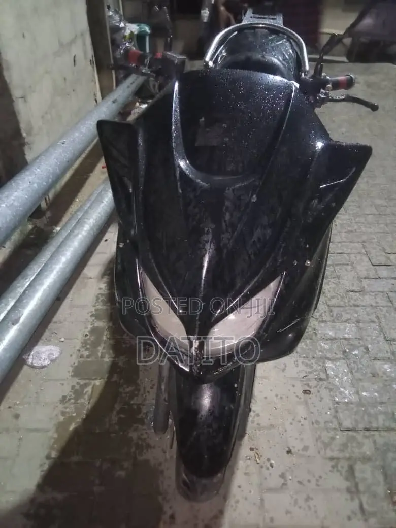 Yamaha Majesty 2023 Black
