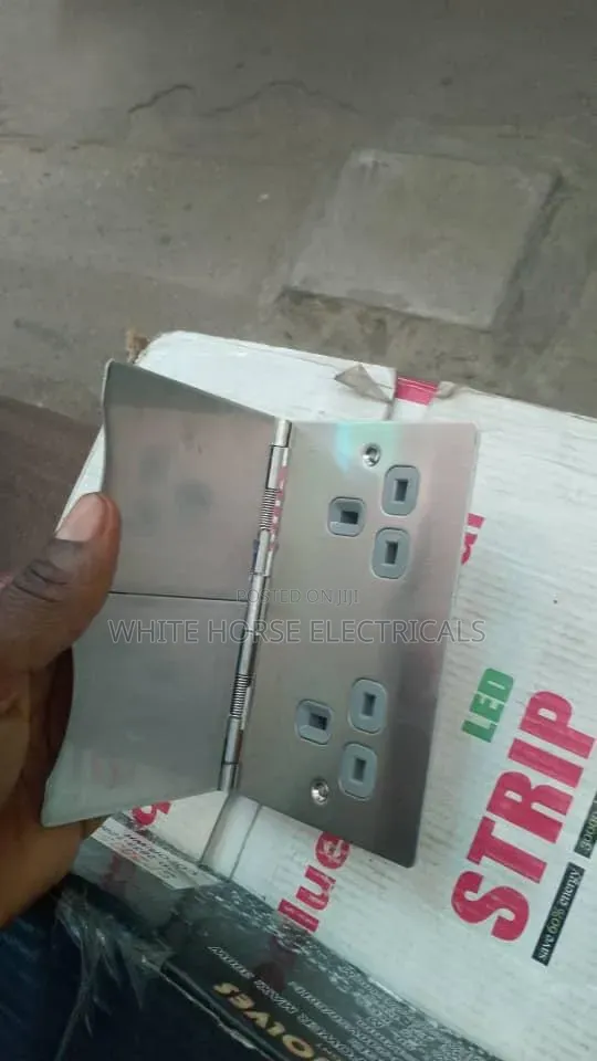 13amps Floor Socket