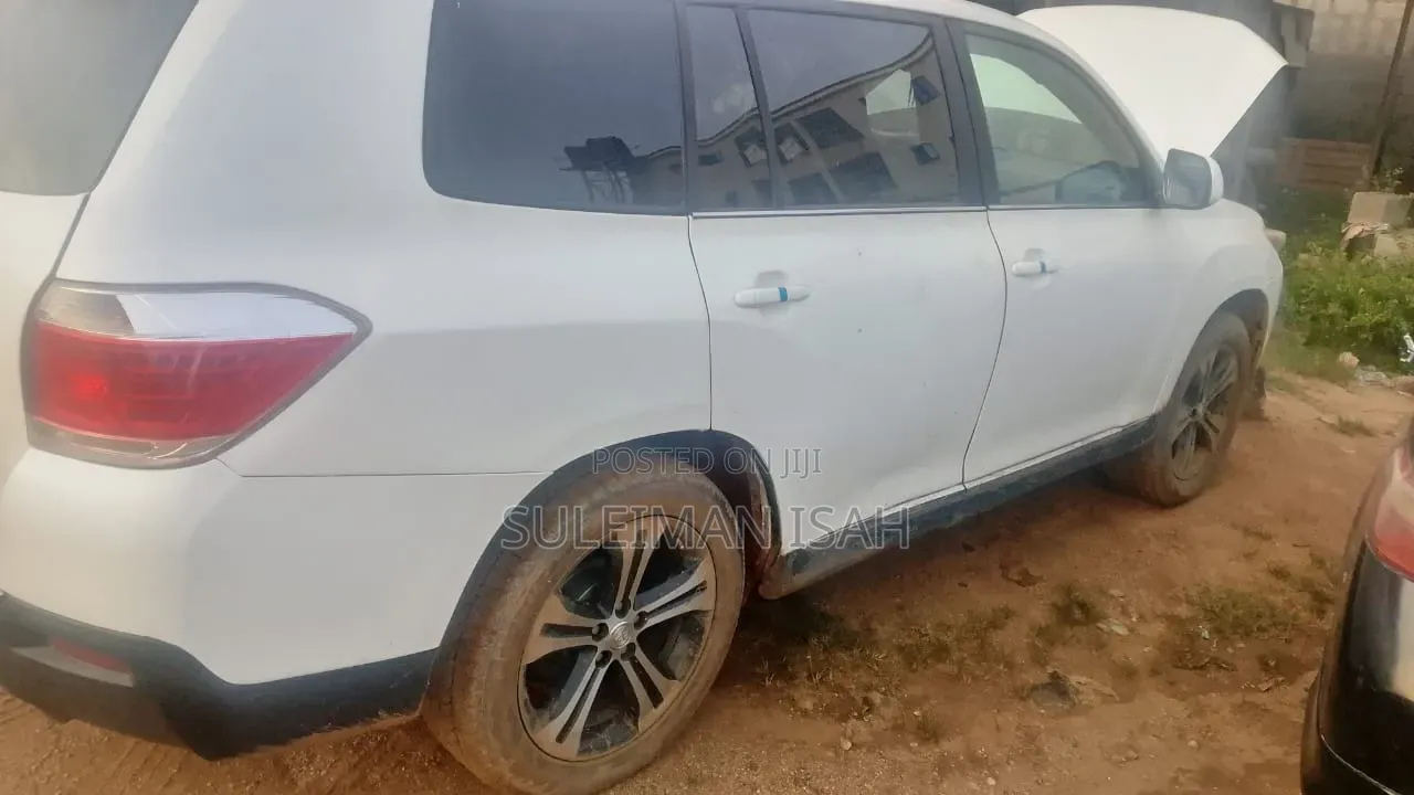 Toyota Highlander 2013 White