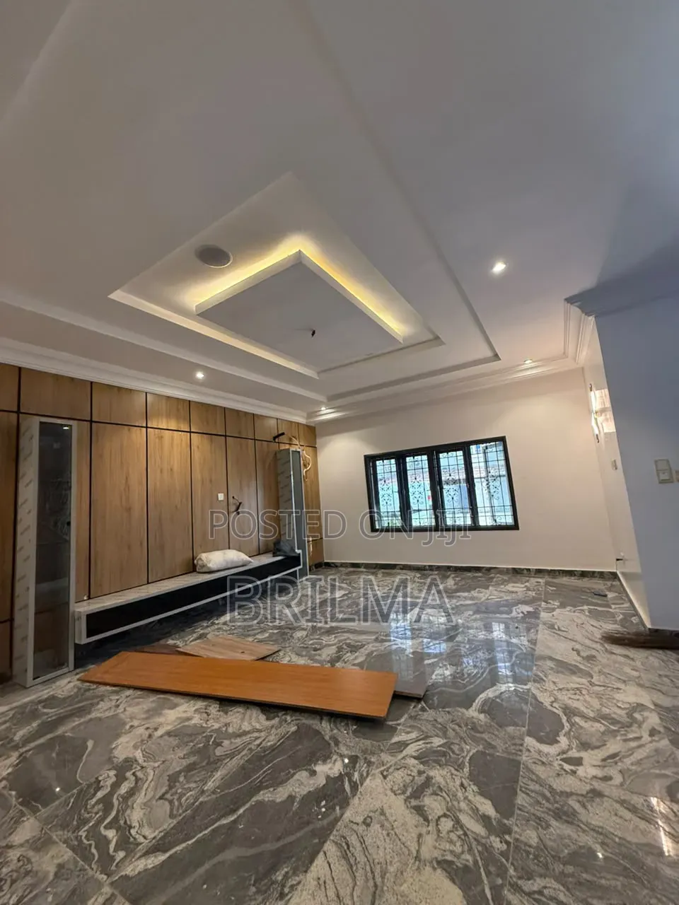 4bdrm Duplex in Jahi for sale