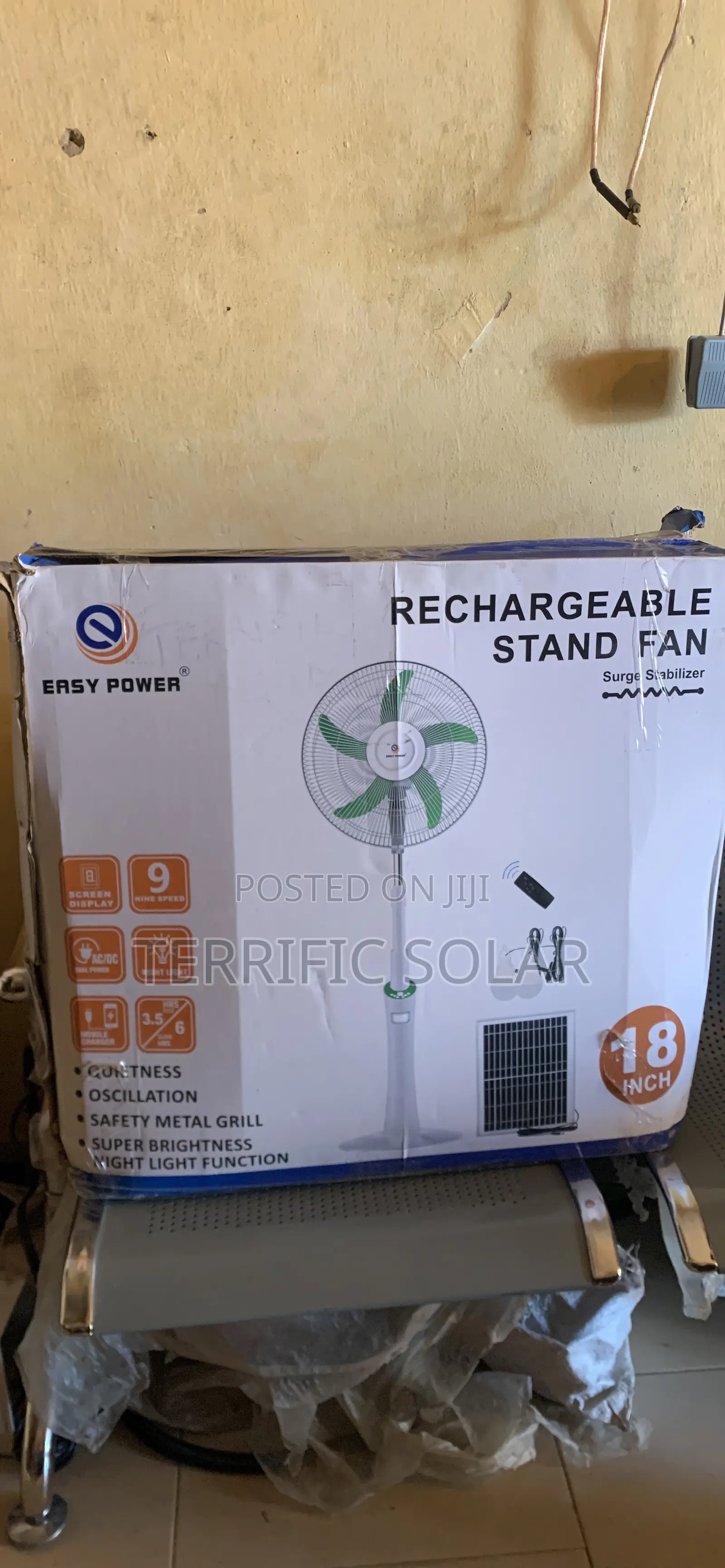 “18” Solar Standing Fan