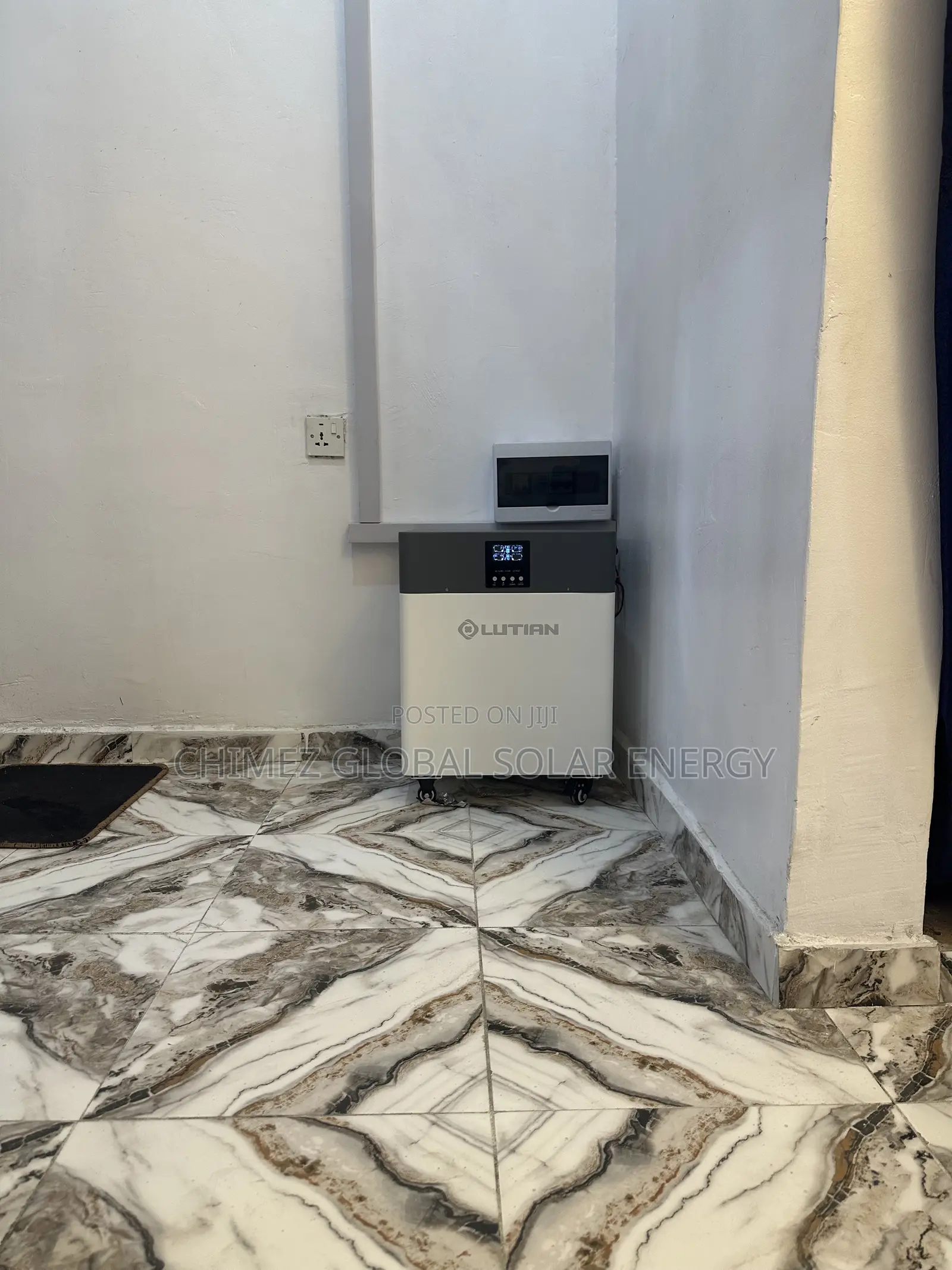 4kVa Hybrid Inverter With 8kwh Lithium Battery Solar Generator