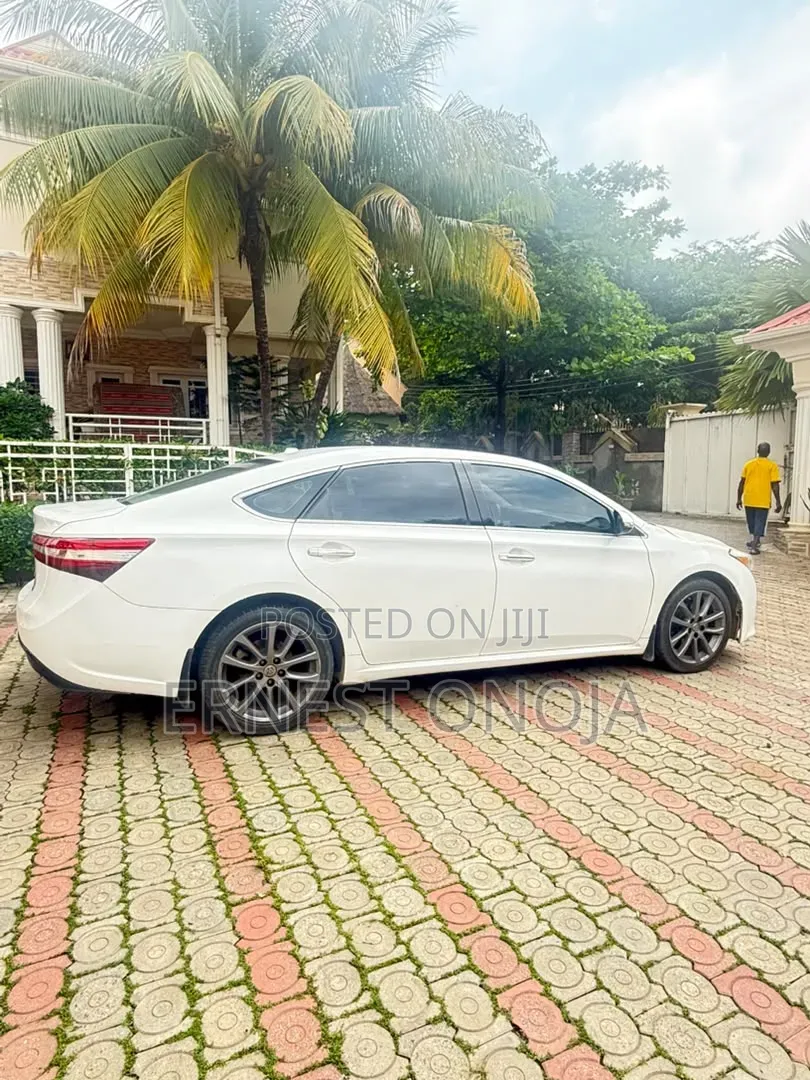 Toyota Avalon 2015 White
