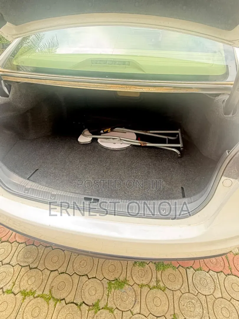Toyota Avalon 2015 White