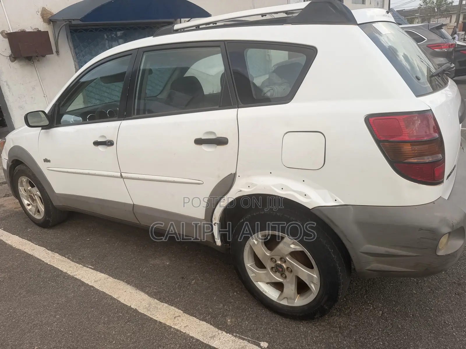 Pontiac Vibe Automatic 2003 White