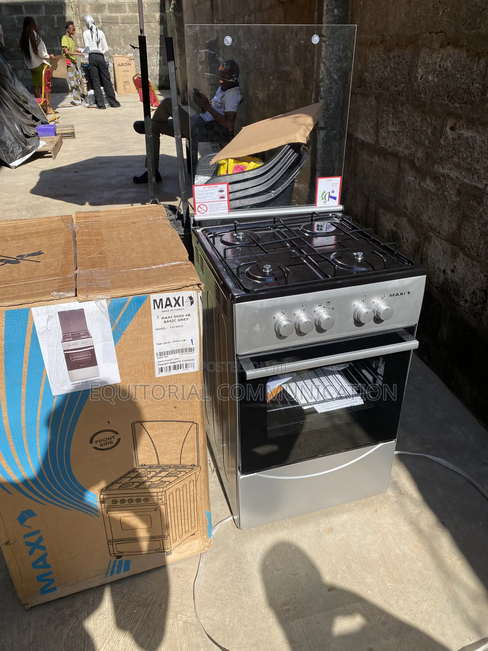 MAXI 50x50 4-Burner Gas Cooker and Built-in Oven FSC40G2