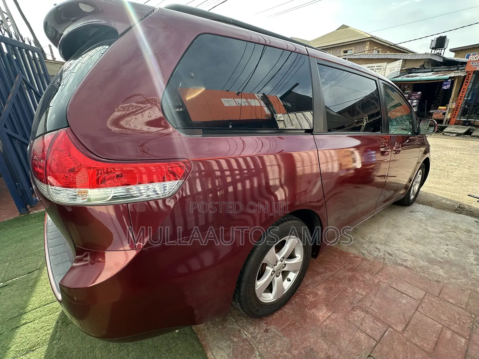 Toyota Sienna LE 8 Passenger 2011 Red
