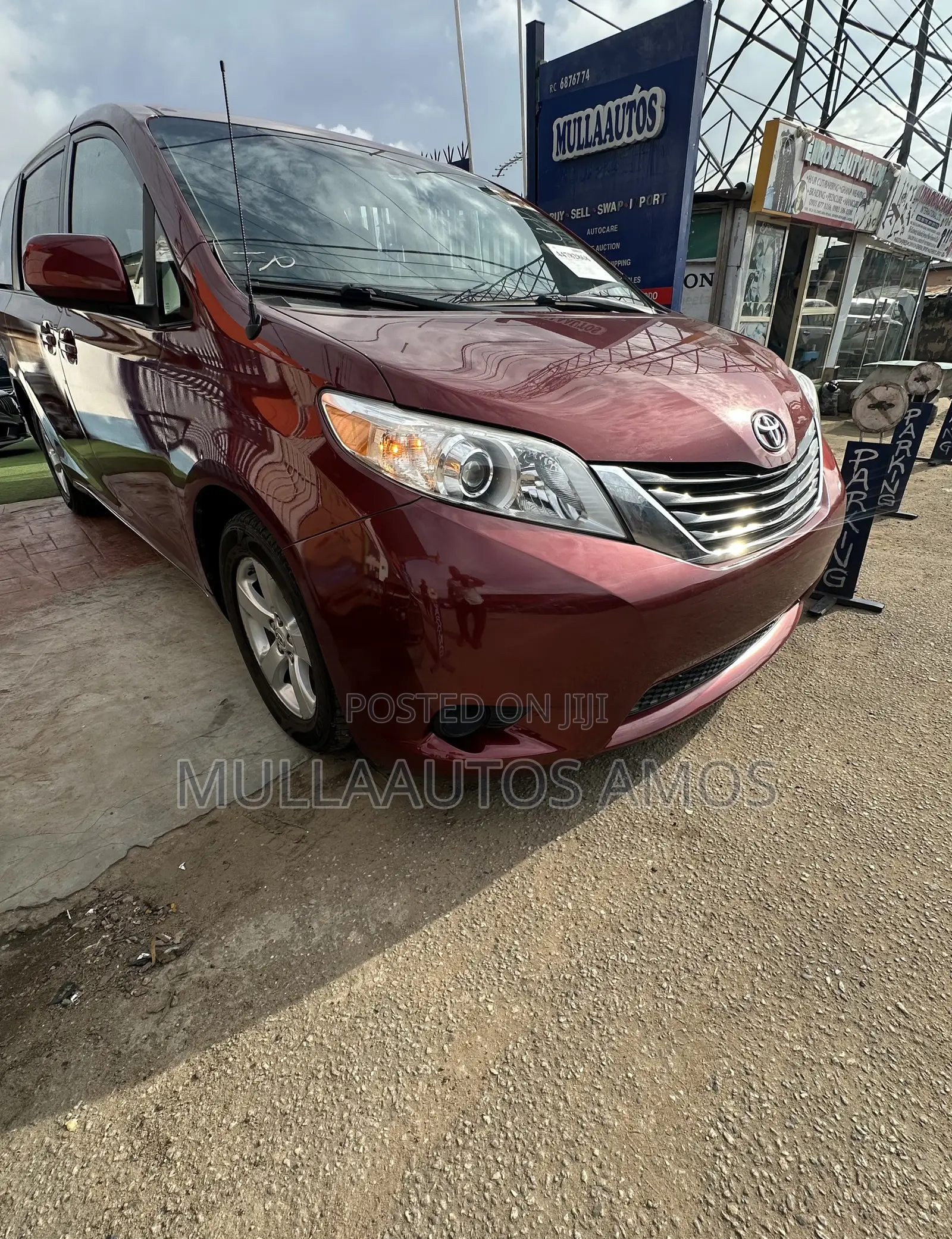 Toyota Sienna LE 8 Passenger 2011 Red