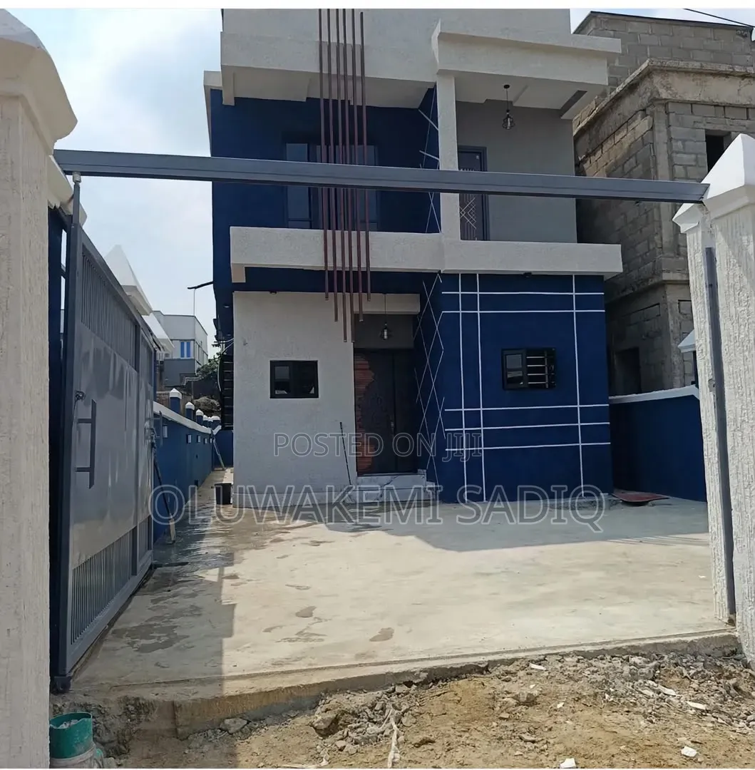 4bdrm Duplex in Opic Isheri North for sale