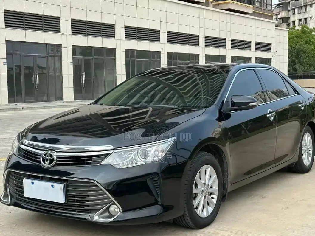 Toyota Camry 2017 Black