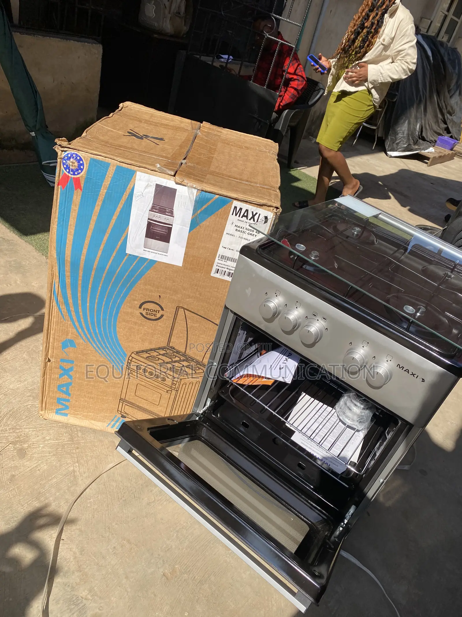 MAXI 50x50cm Domestic Gas Cooker With 4 Burners and Oven FSC40G2
