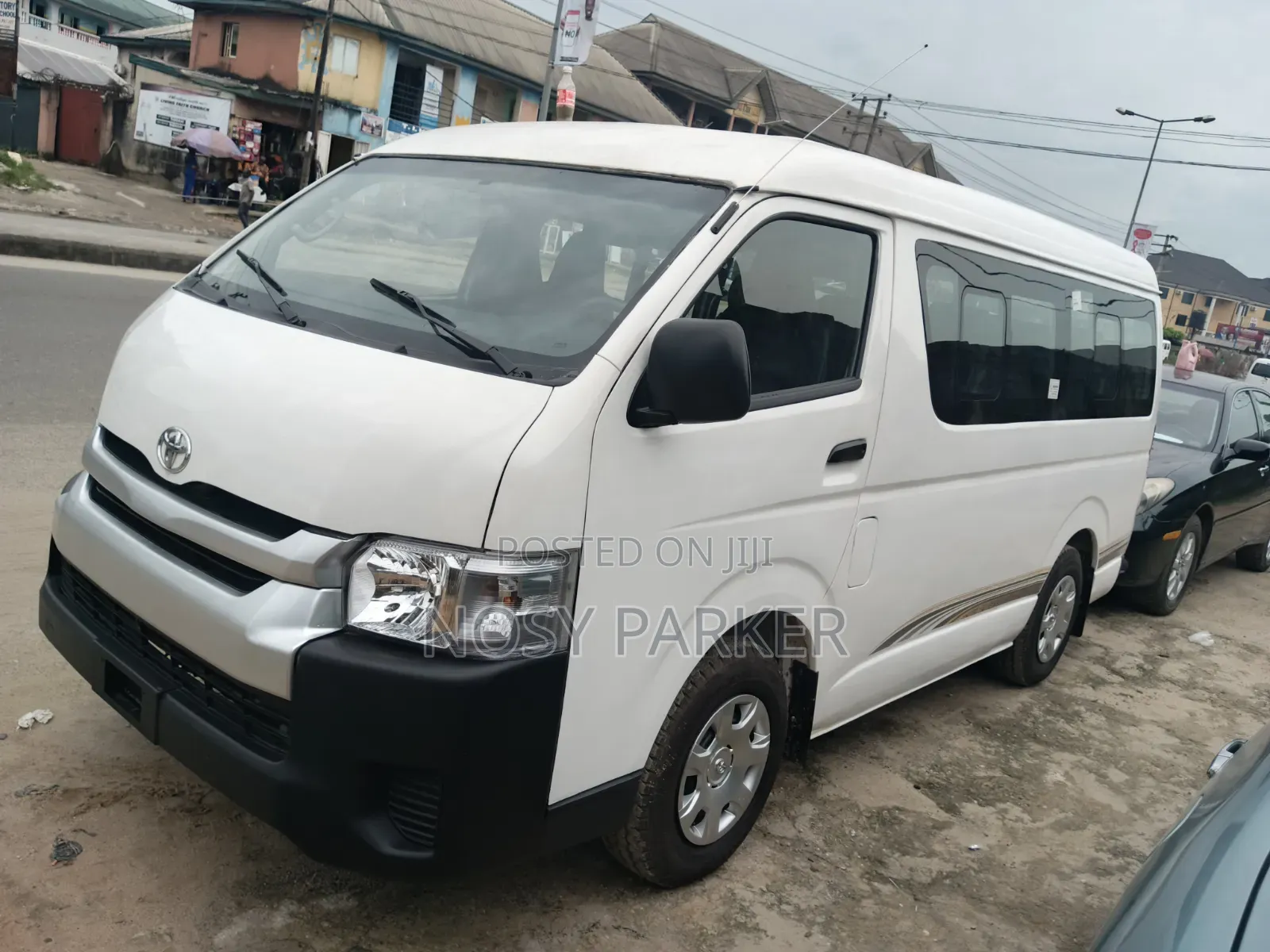 Toyota HiAce 2012 White