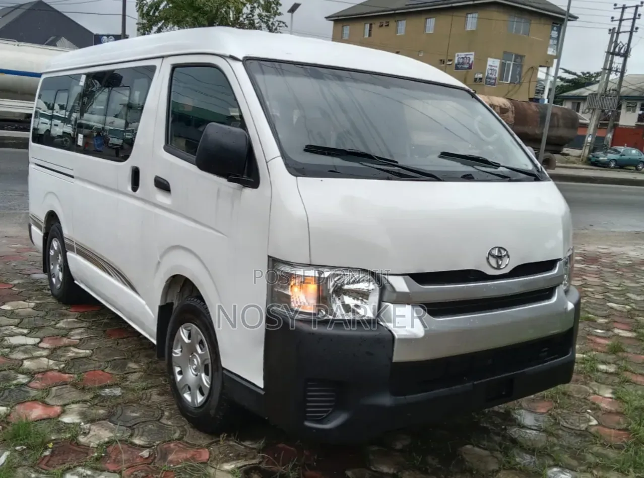 Toyota HiAce 2012 White