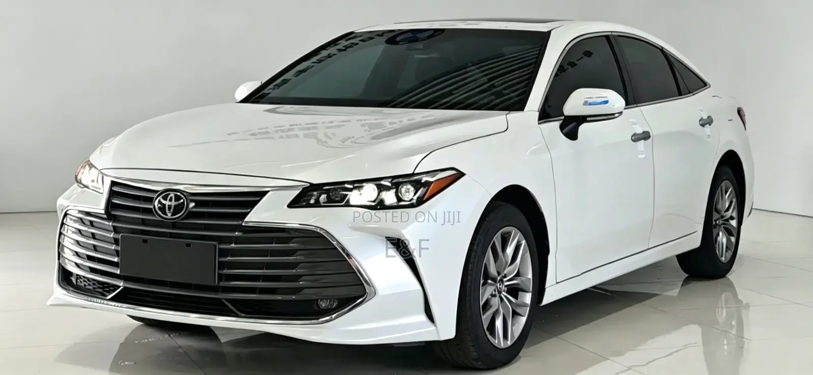 Toyota Avalon 2021 White