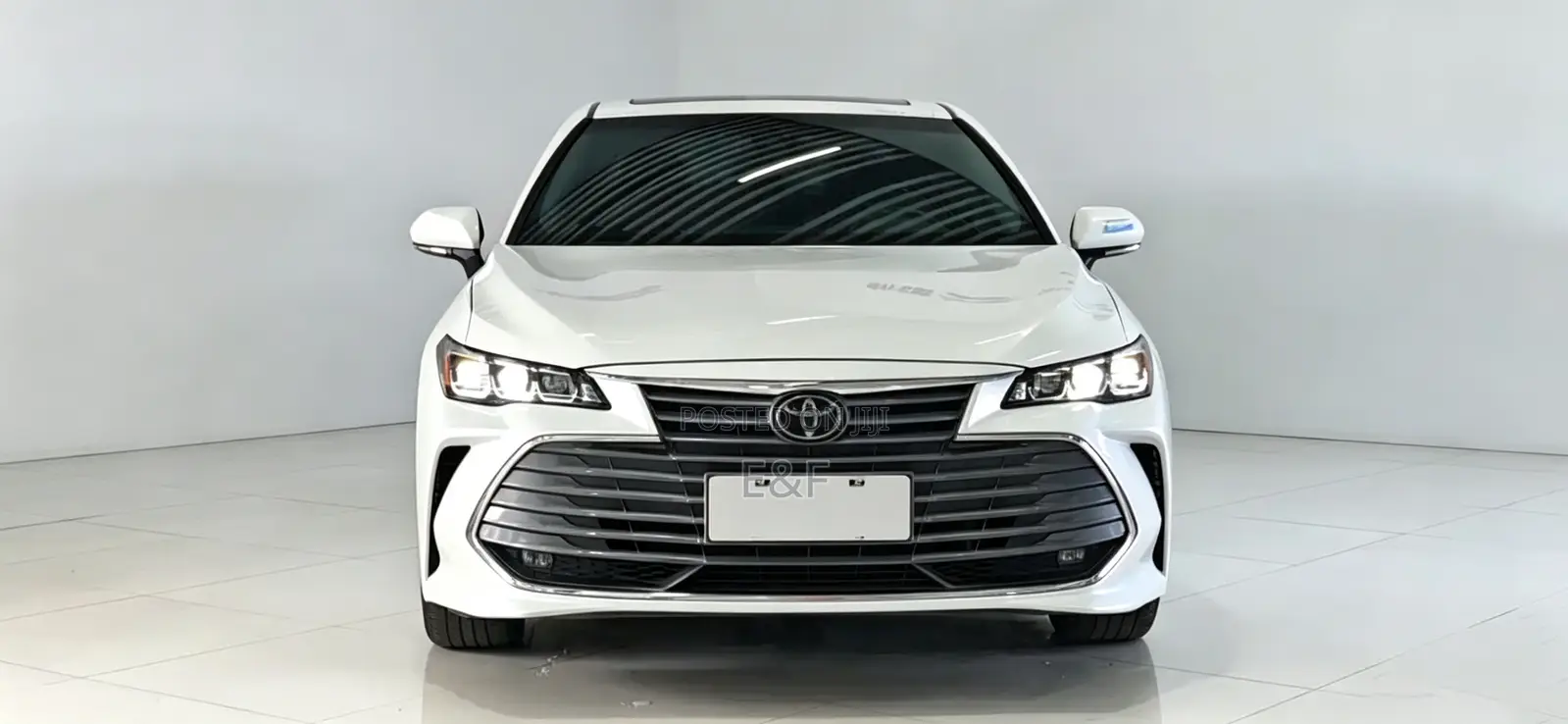 Toyota Avalon 2021 White
