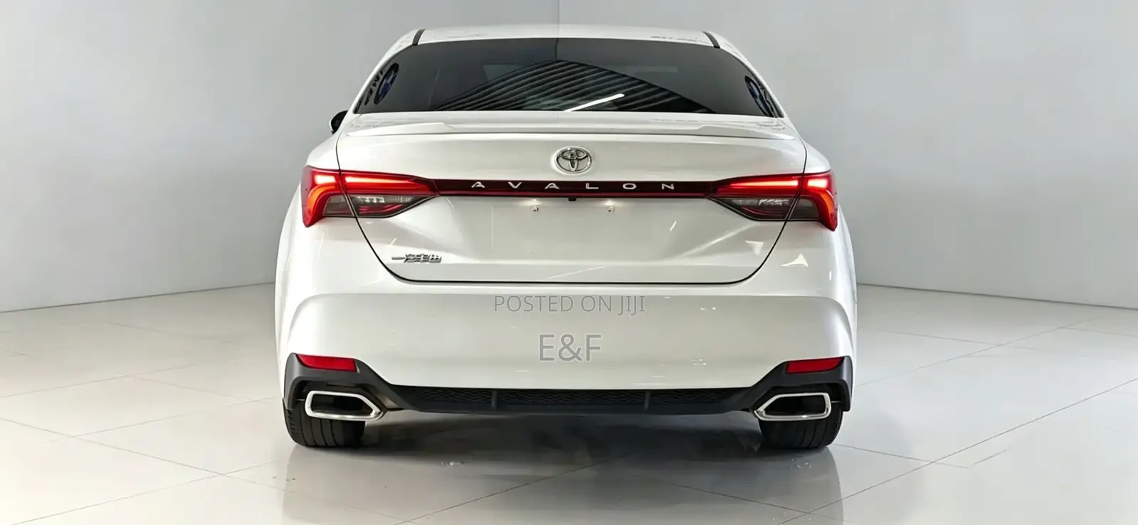Toyota Avalon 2021 White