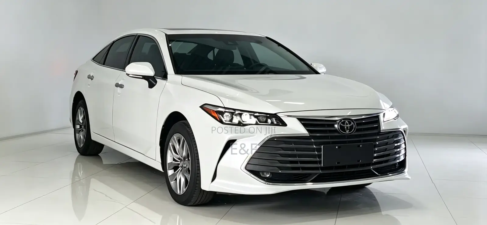 Toyota Avalon 2021 White