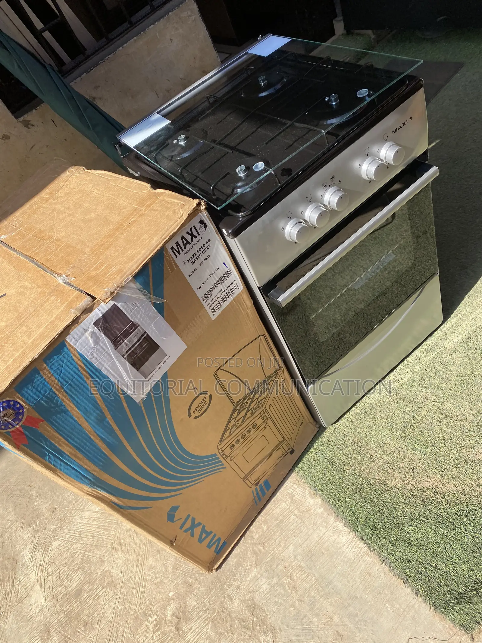 MAXI 50x50cm Gas Hob Cooker With Four Burners and Oven FSC40G2