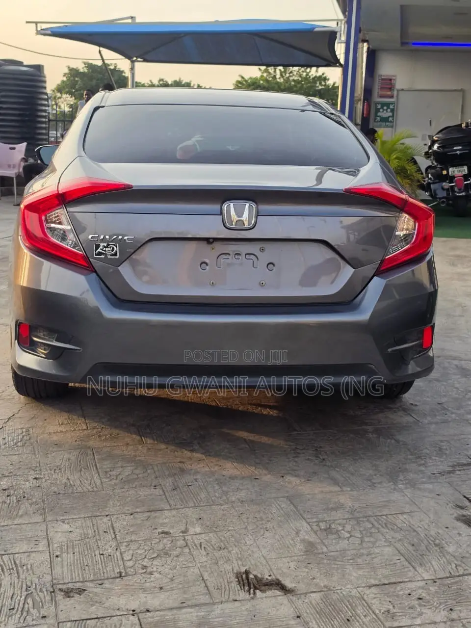 Honda Civic LX 4dr Sedan (2.0L 4cyl) 2016 Gray