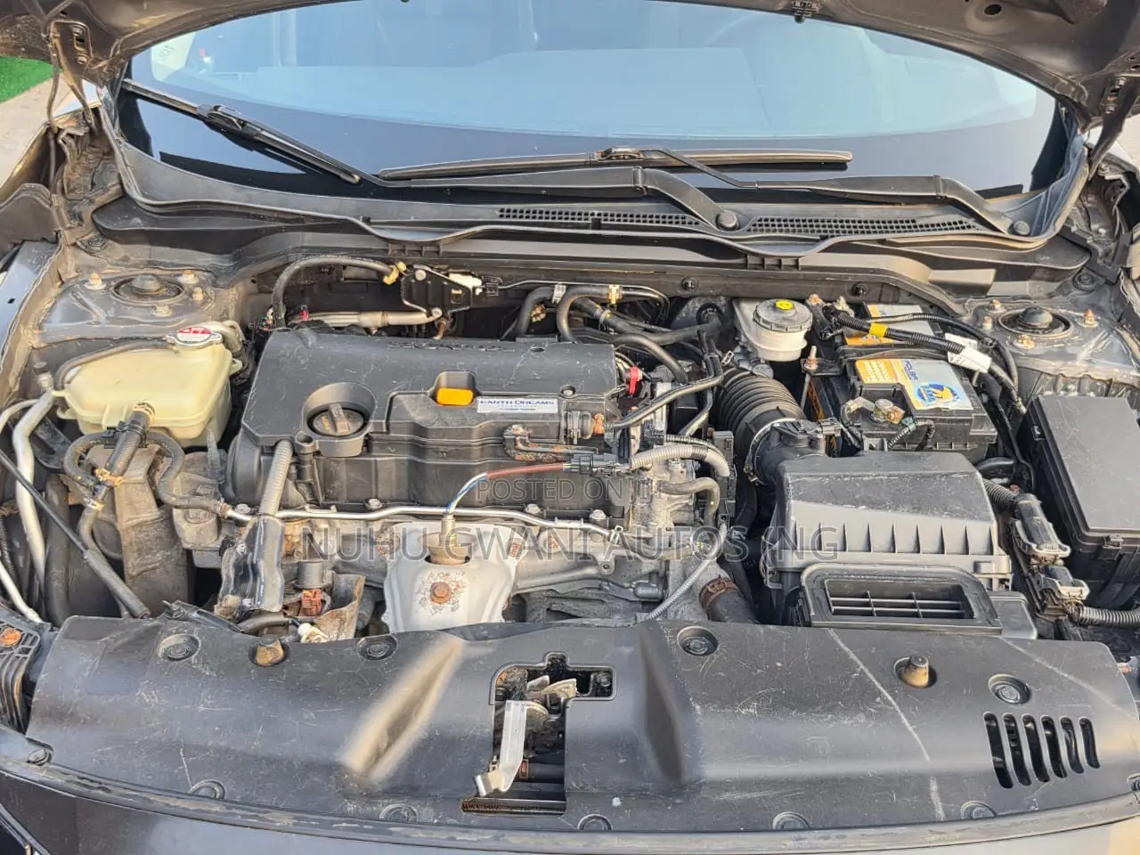 Honda Civic LX 4dr Sedan (2.0L 4cyl) 2016 Gray
