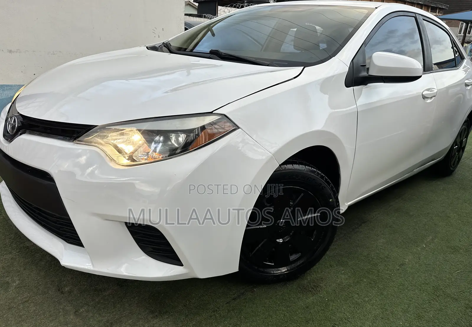 Toyota Corolla S Plus 4dr Sedan (1.8L 4cyl CVT) 2014 White