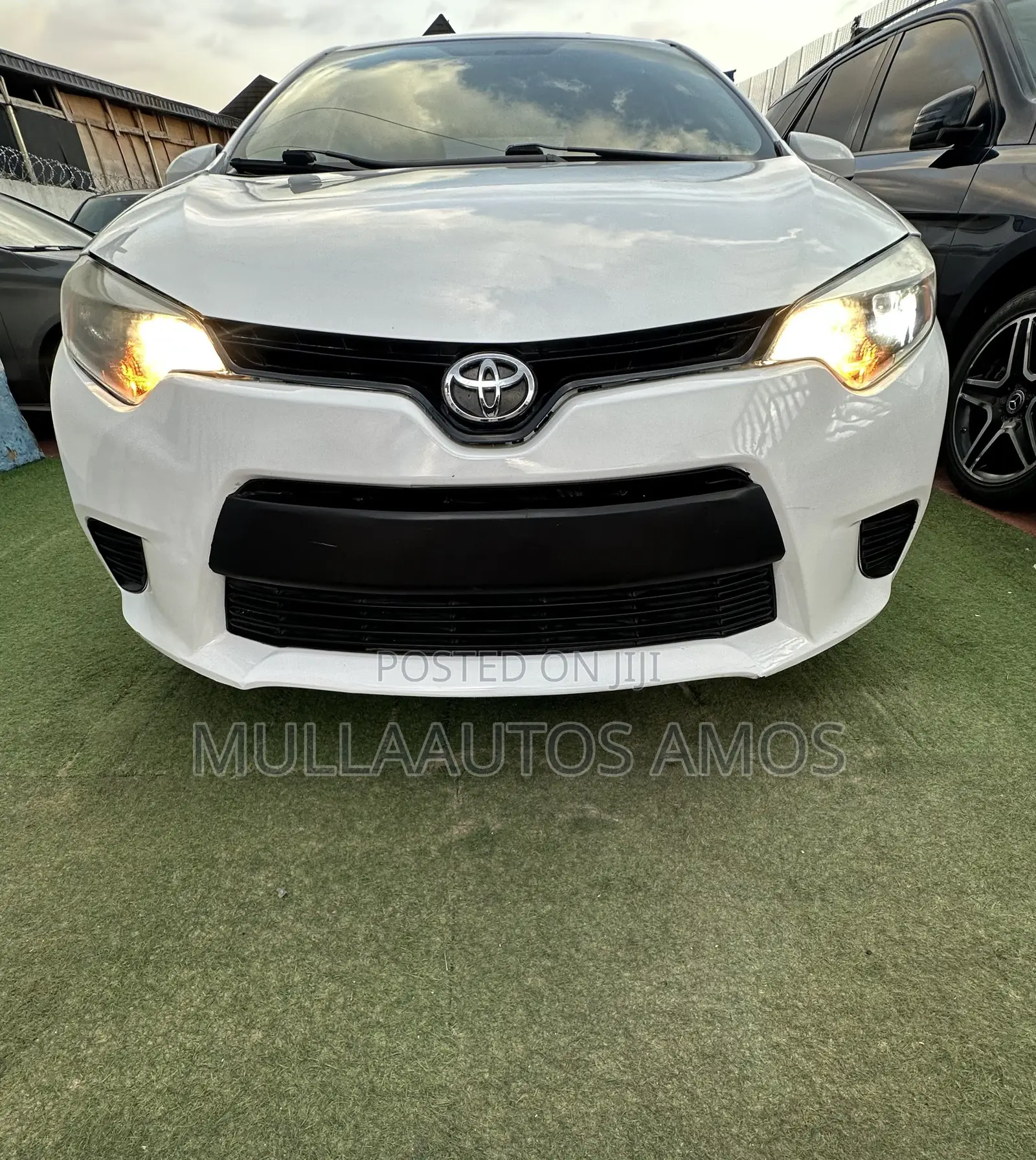 Toyota Corolla S Plus 4dr Sedan (1.8L 4cyl CVT) 2014 White