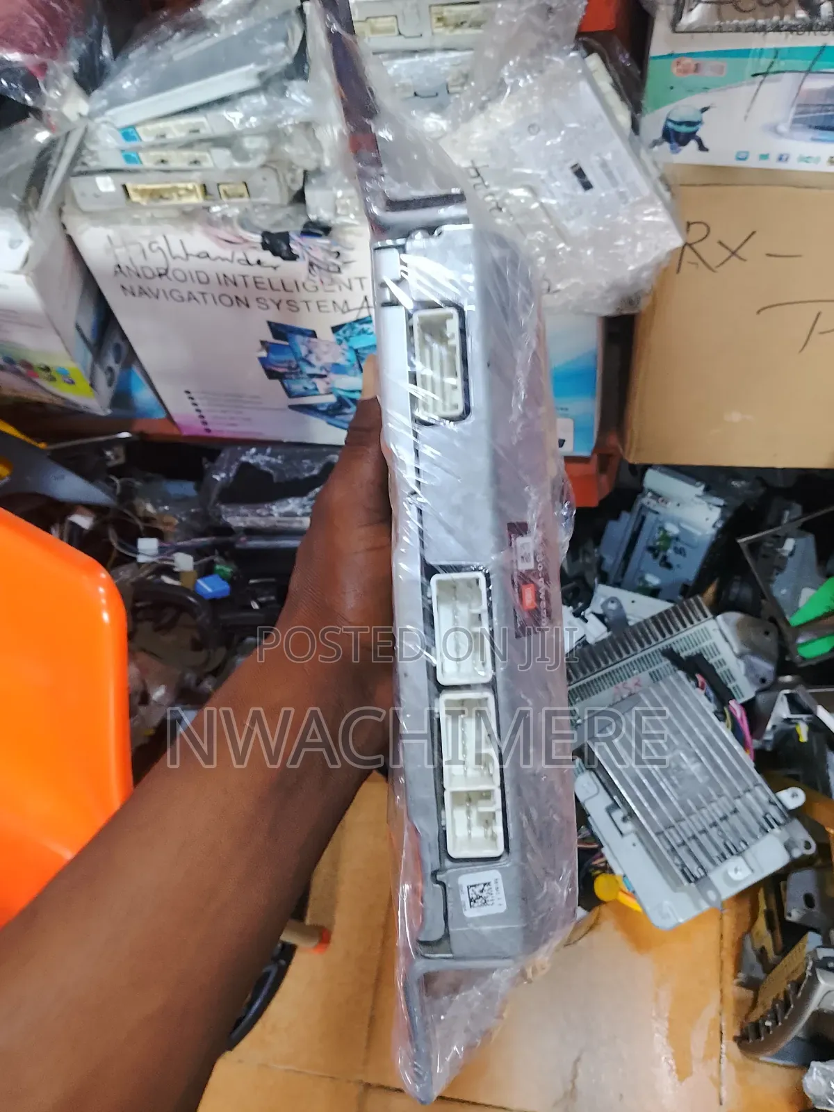Land Cruiser 2008 Amplifier