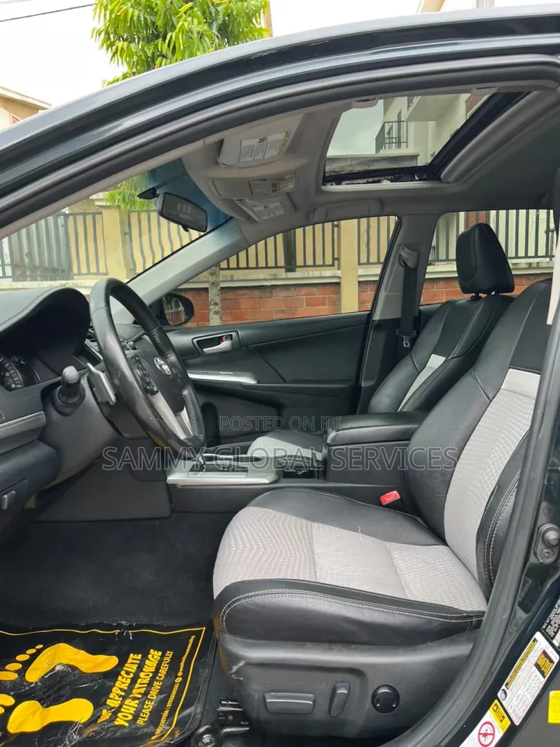 Toyota Camry 2014 Gray