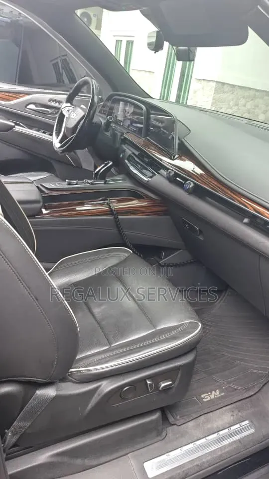 Cadillac Escalade 2022 Black