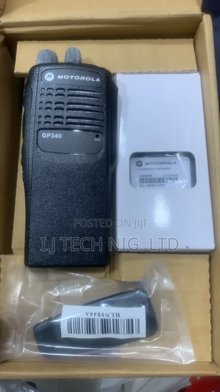 GP340 Motorola Walkie-Talkie Radio