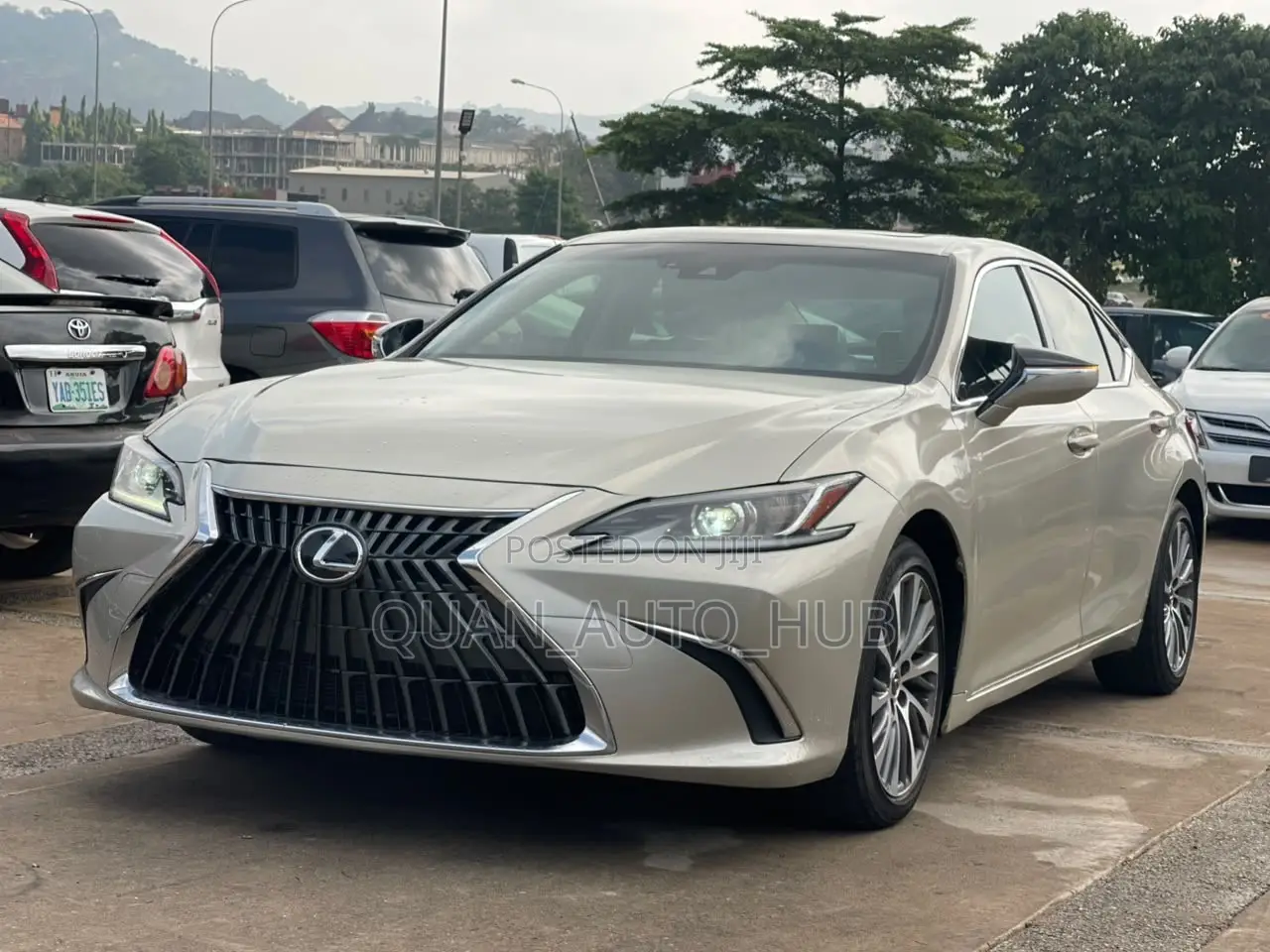 Lexus ES 350 Luxury 2020 Gold