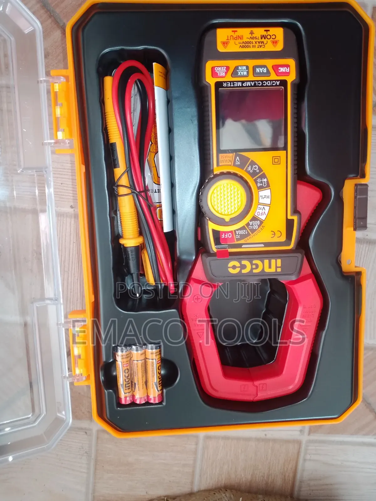 AC/DC Clamp Meter