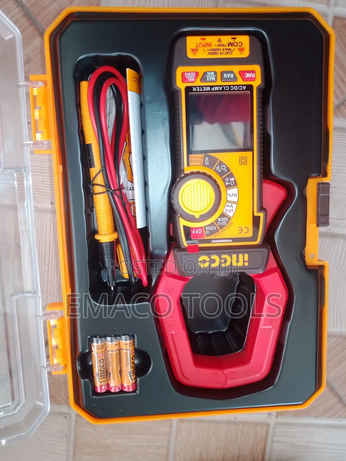 AC/DC Clamp Meter