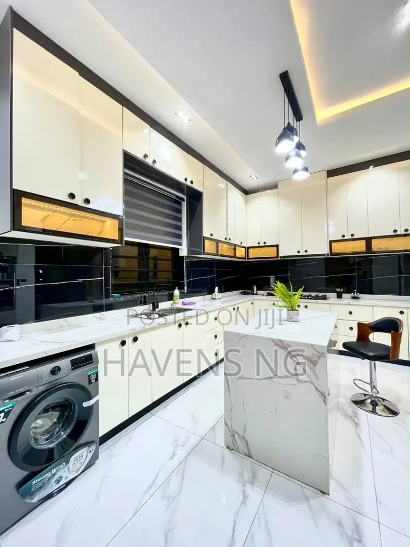 Fully Automated 5-Bedroom Duplex With Private Swimming Pool