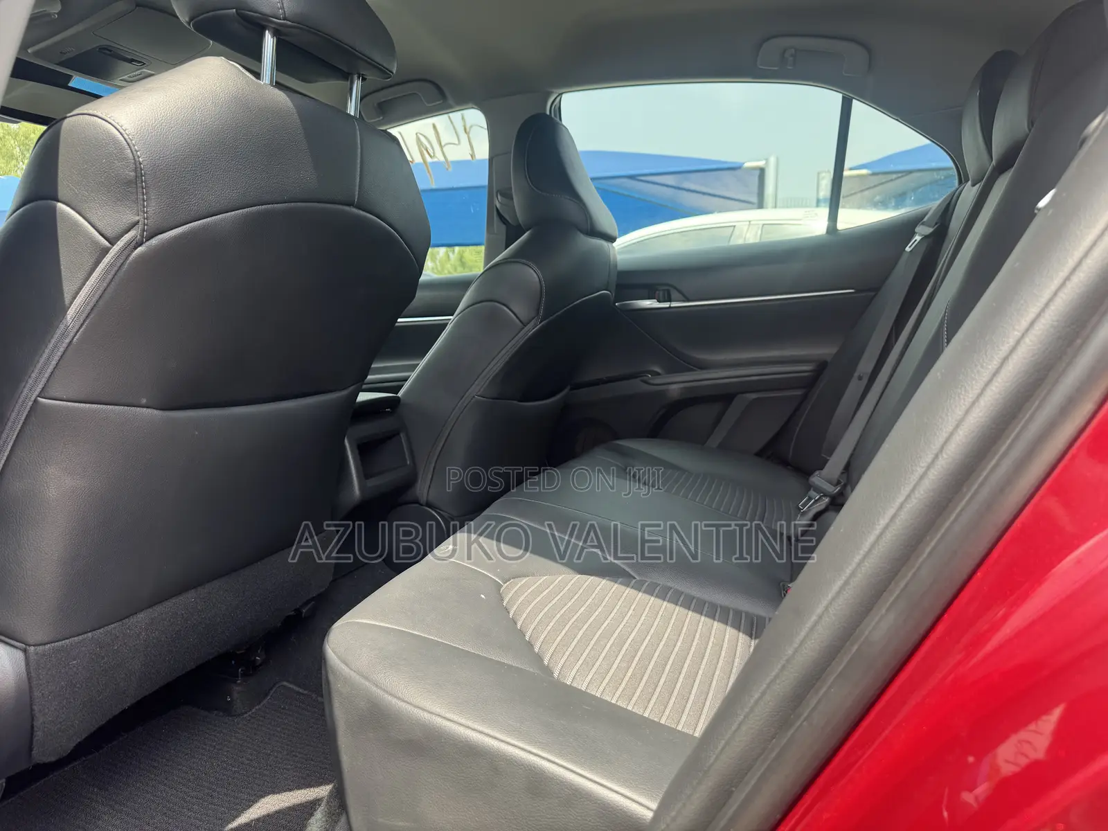 Toyota Camry SE FWD (2.5L 4cyl 8AM) 2018 Red