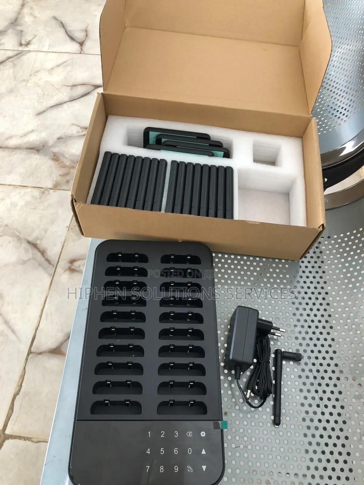 Wireless Customer Notification and Paging System