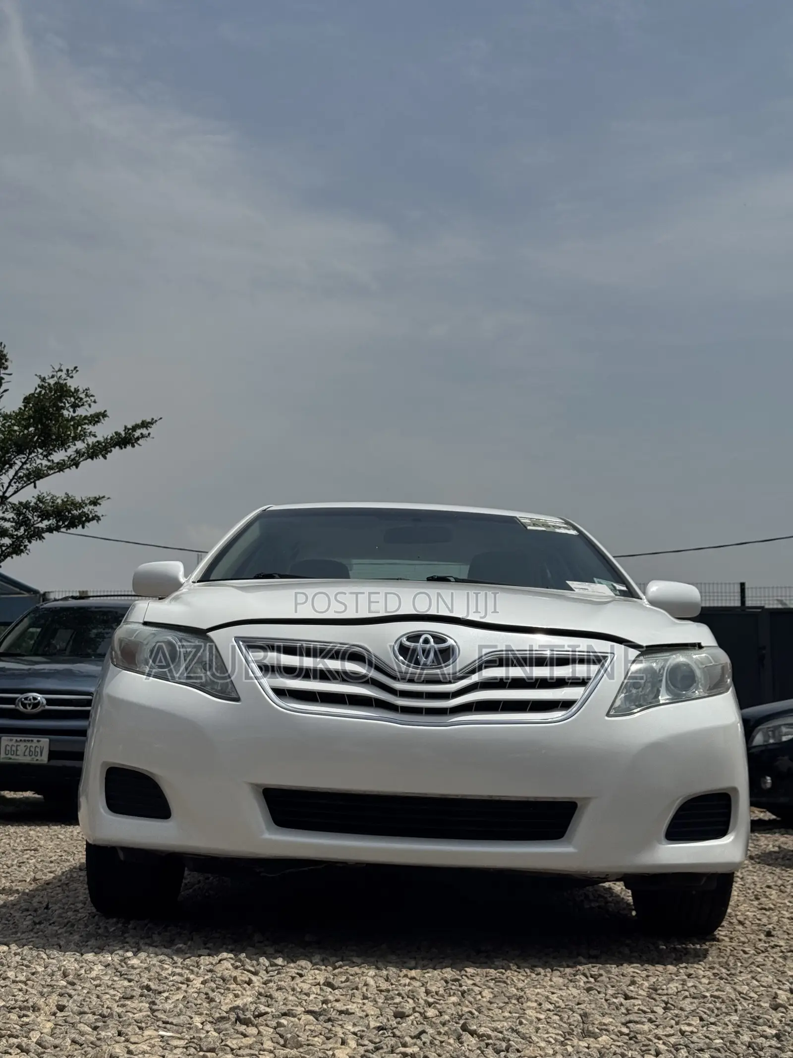 Toyota Camry LE V6 4dr Sedan (3.5L 6cyl 6AM) 2010 White