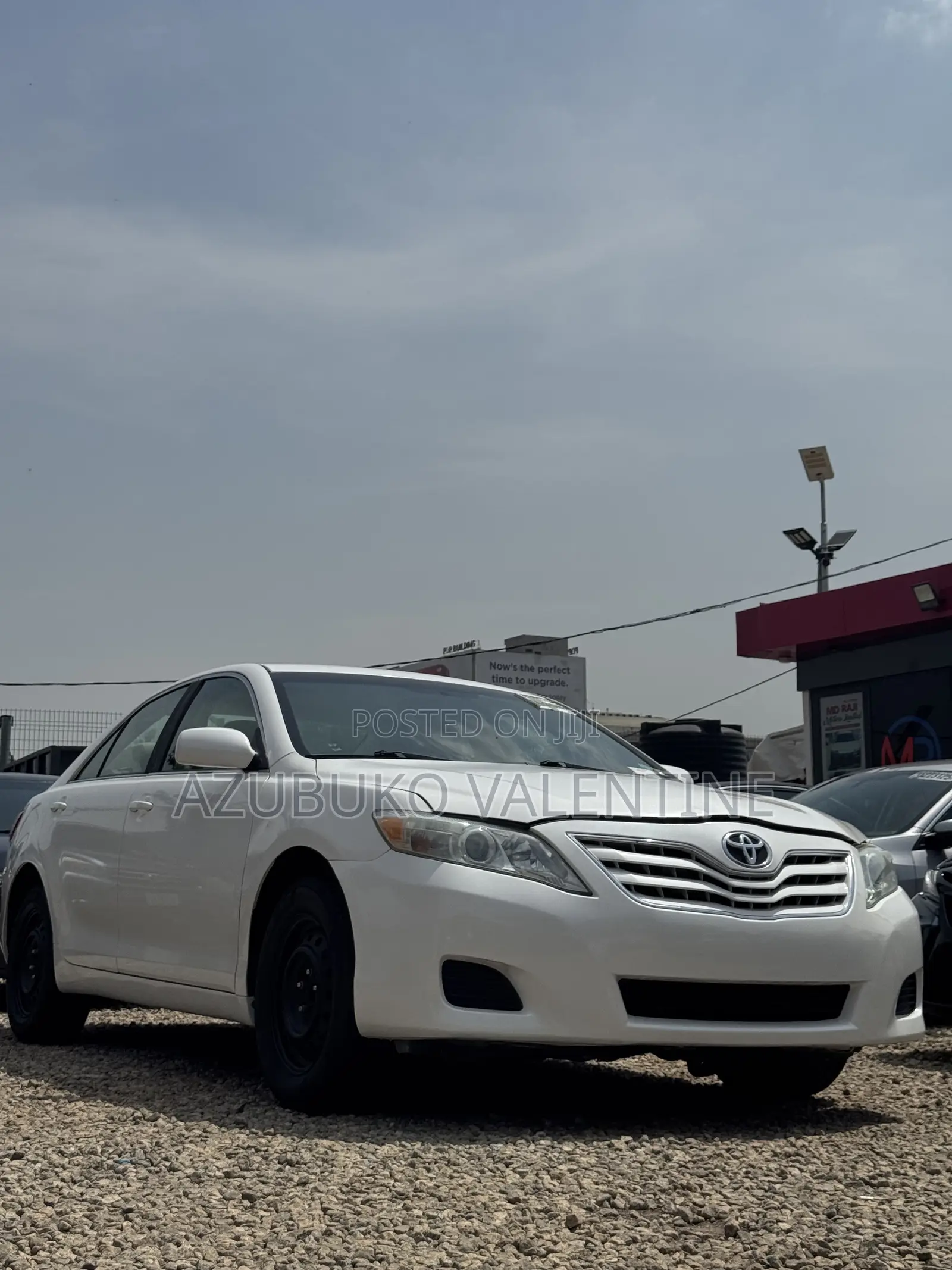 Toyota Camry LE V6 4dr Sedan (3.5L 6cyl 6AM) 2010 White