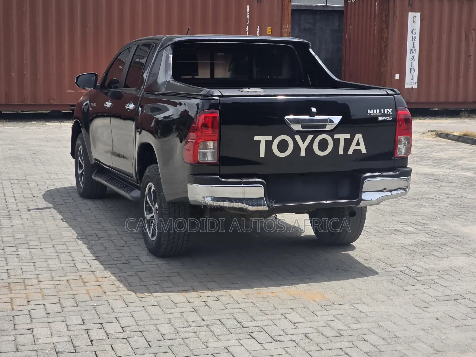 Toyota Hilux 2020 Black