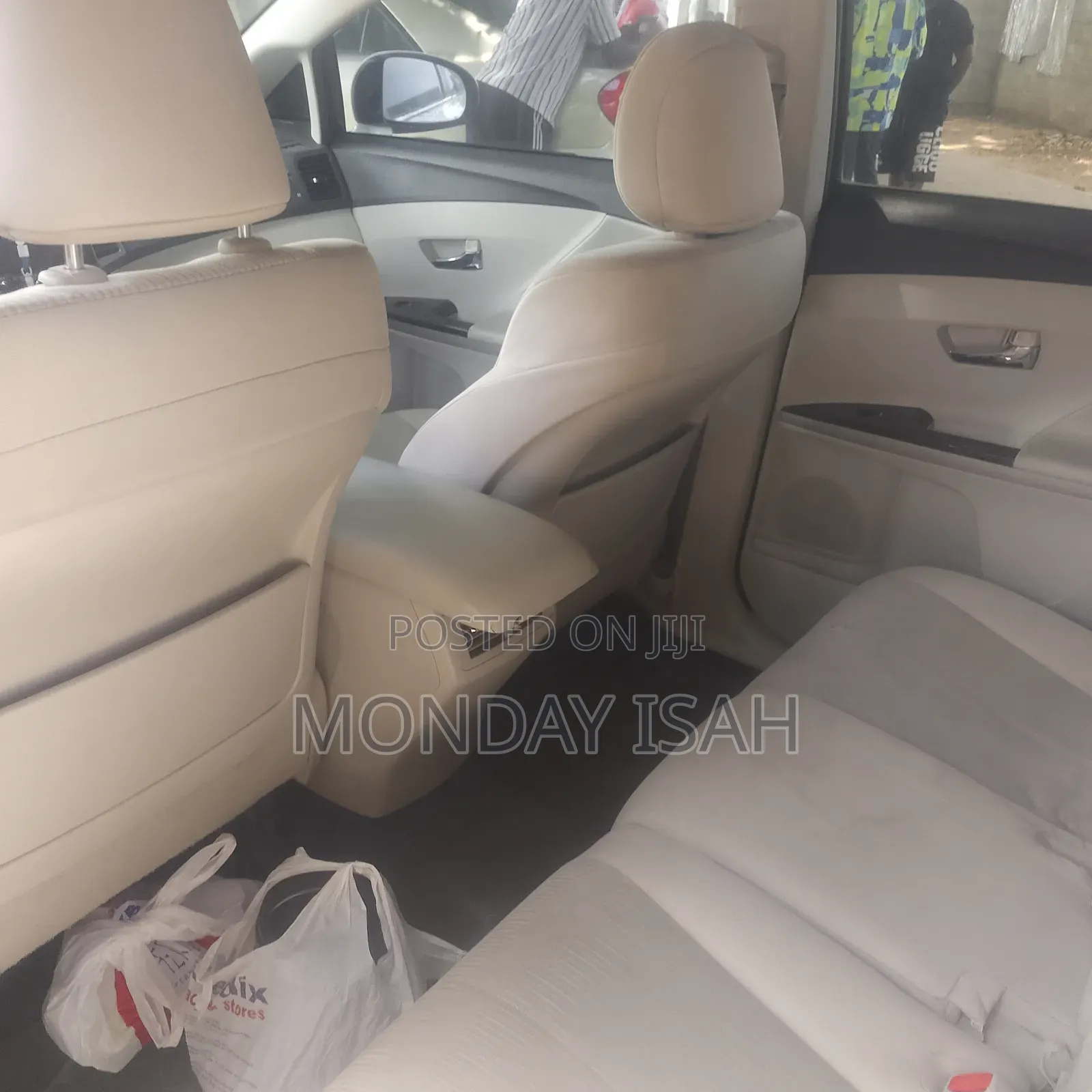 Toyota Venza 2010 White