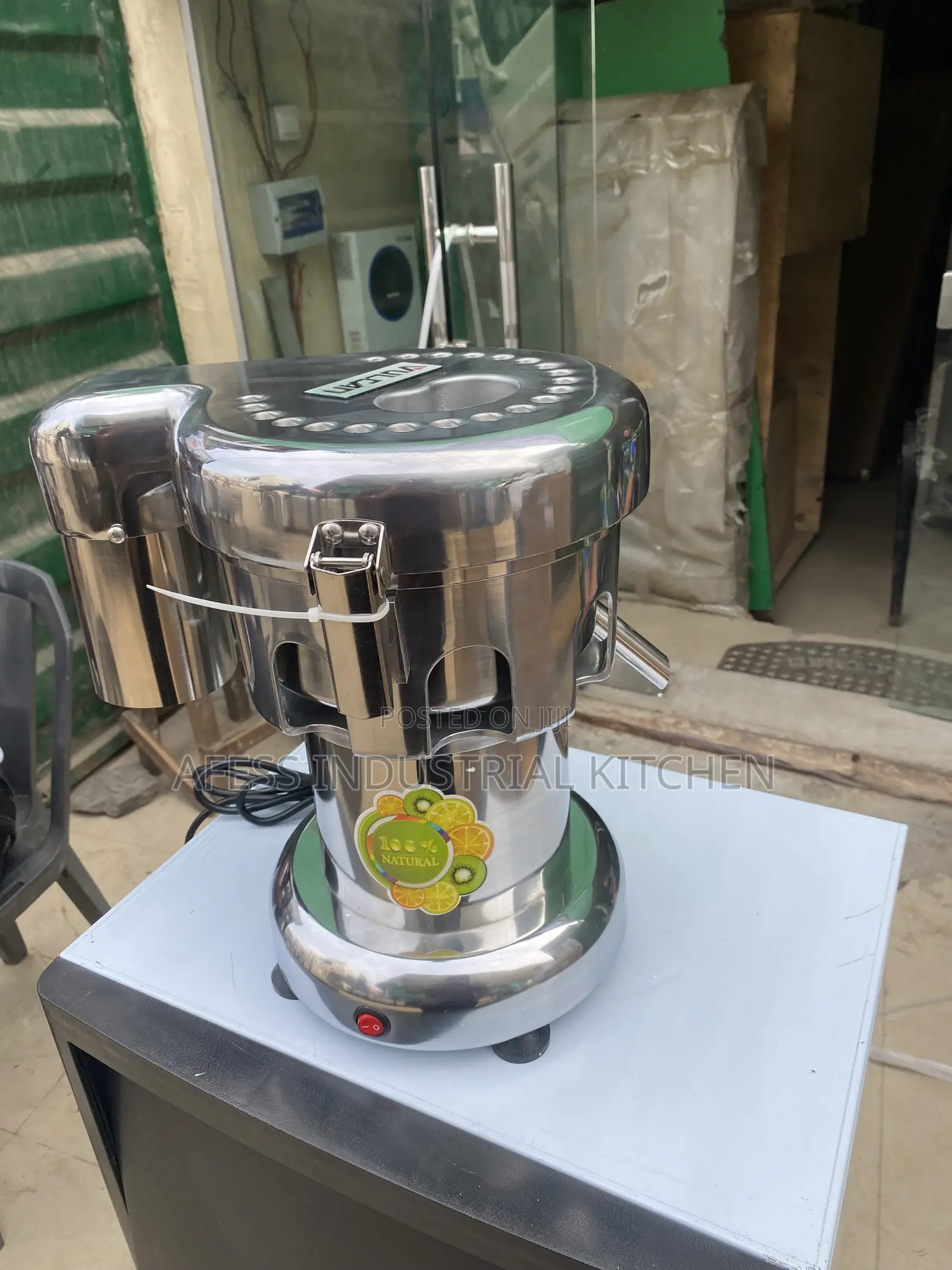 Commercial Citrus Juicer