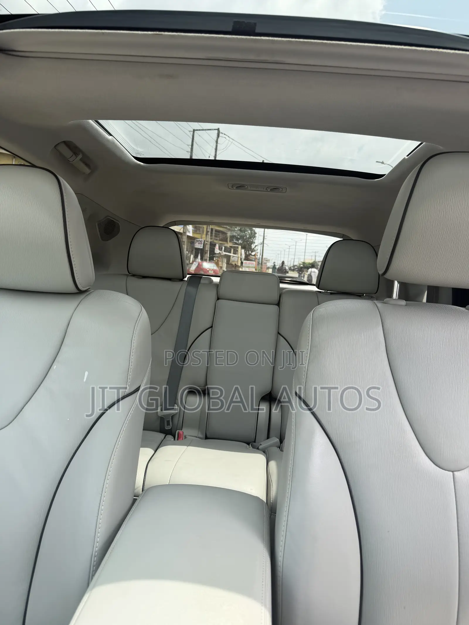 Toyota Venza XLE 4dr Wagon (3.5L 6cyl 6A) 2014 Silver