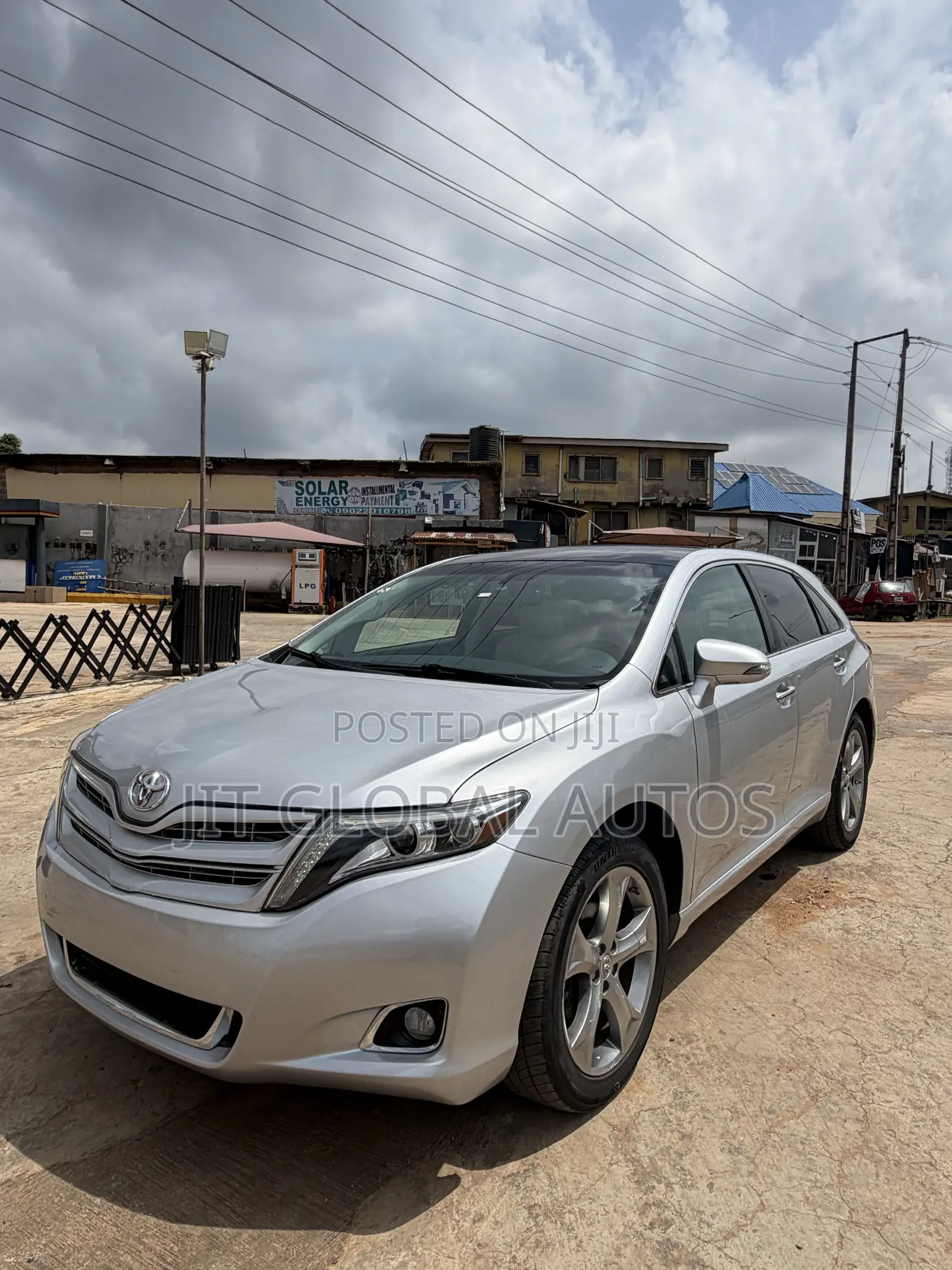 Toyota Venza XLE 4dr Wagon (3.5L 6cyl 6A) 2014 Silver