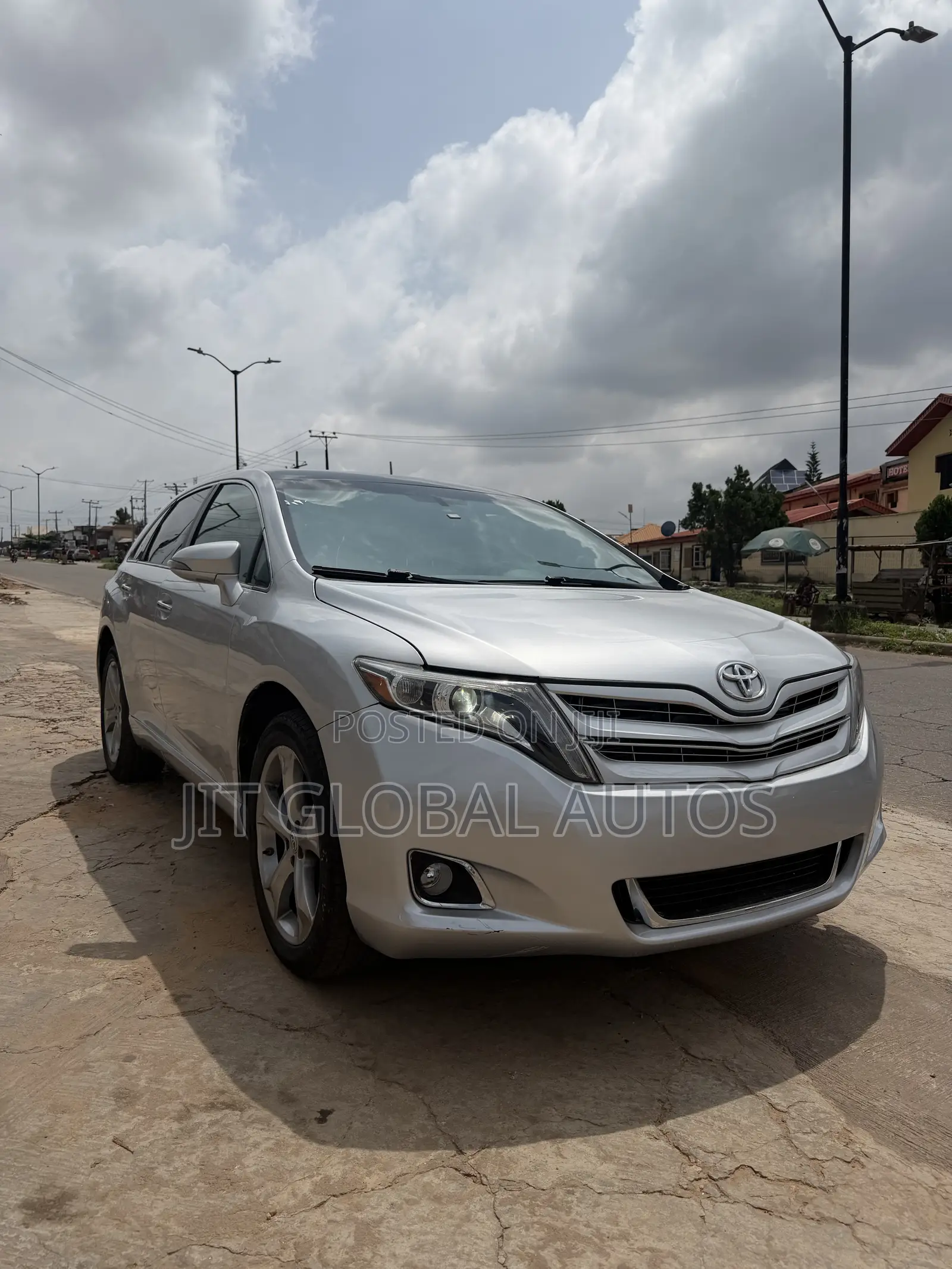 Toyota Venza XLE 4dr Wagon (3.5L 6cyl 6A) 2014 Silver