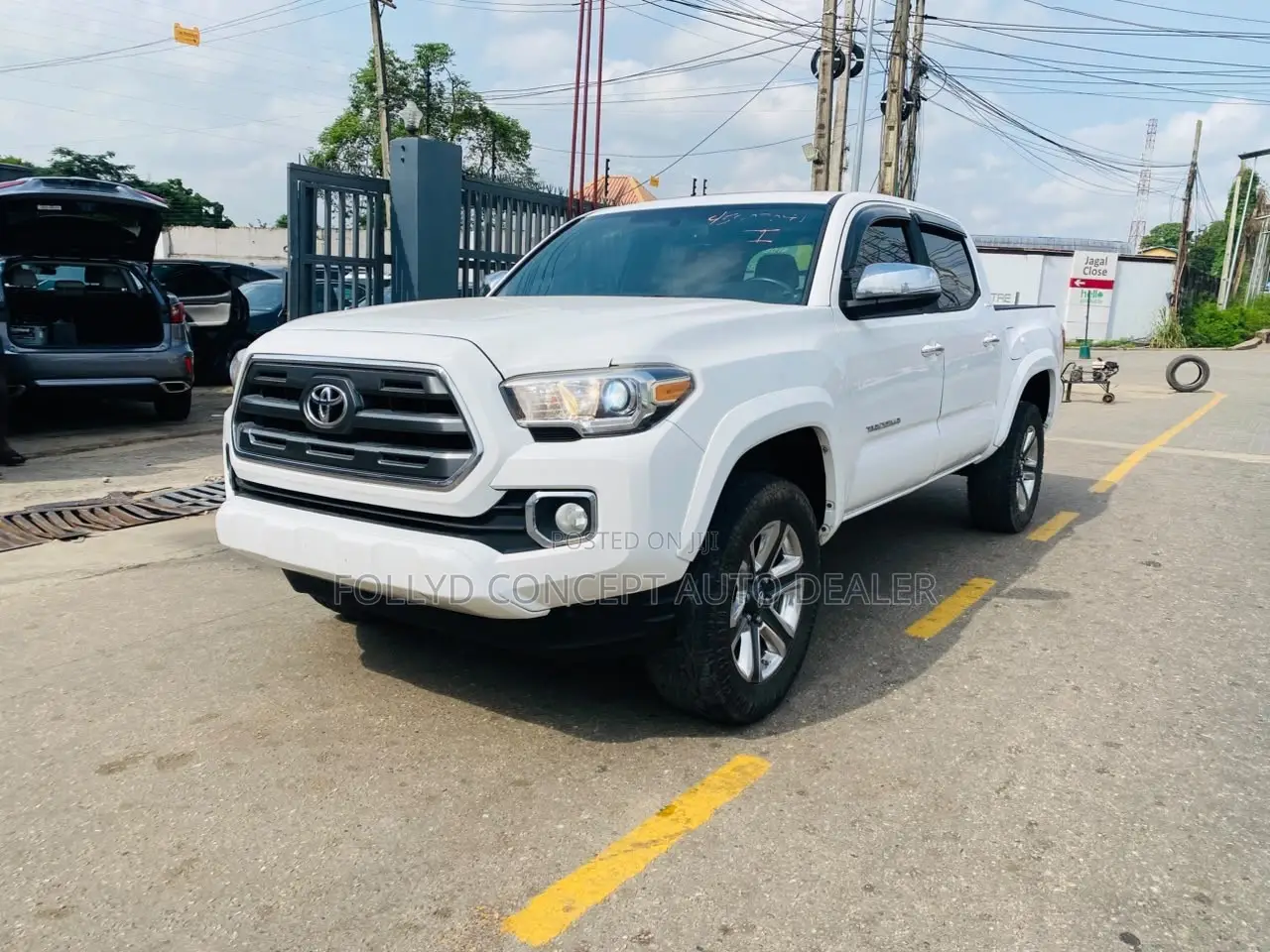 Toyota Tacoma Limited 2017 White