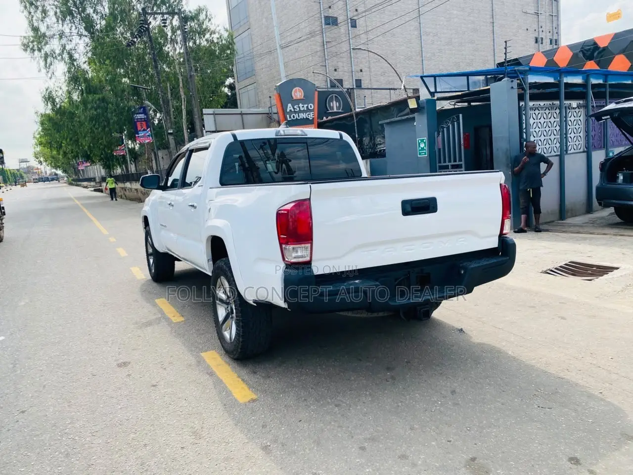 Toyota Tacoma Limited 2017 White